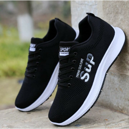 Sepatu Sneakers
